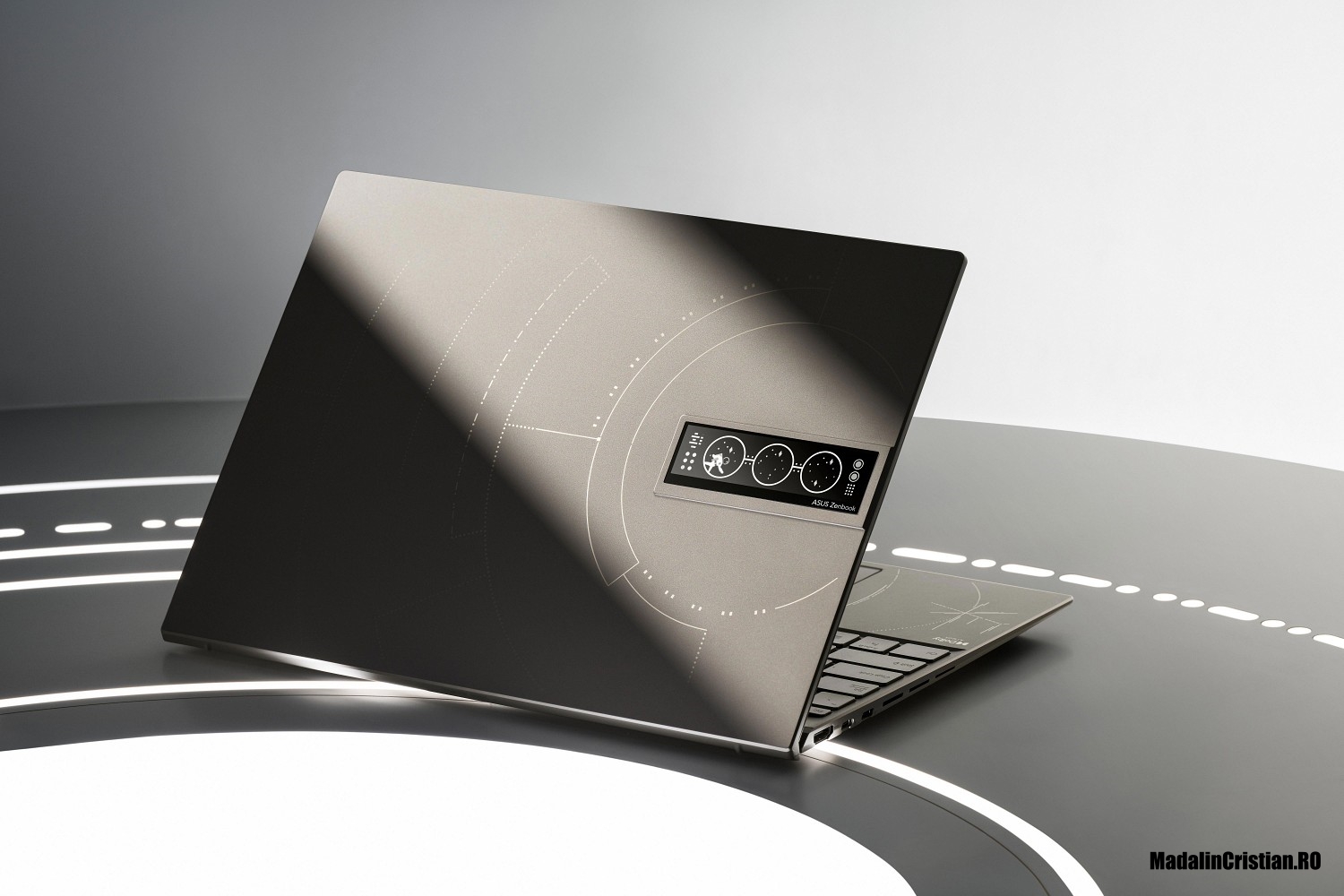 Asus Zenbook 14X OLED UX5400 UX5401