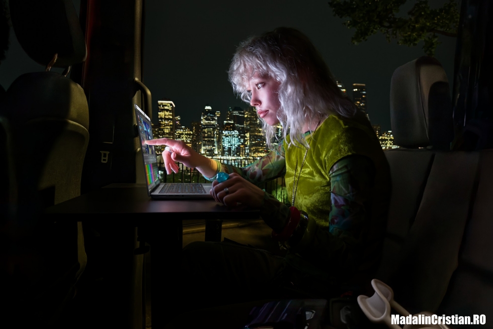 Apple dezvăluie un MacBook Pro revoluționar, cu ecran PROLED XDR și funcție tactilă – o premieră pe Mac